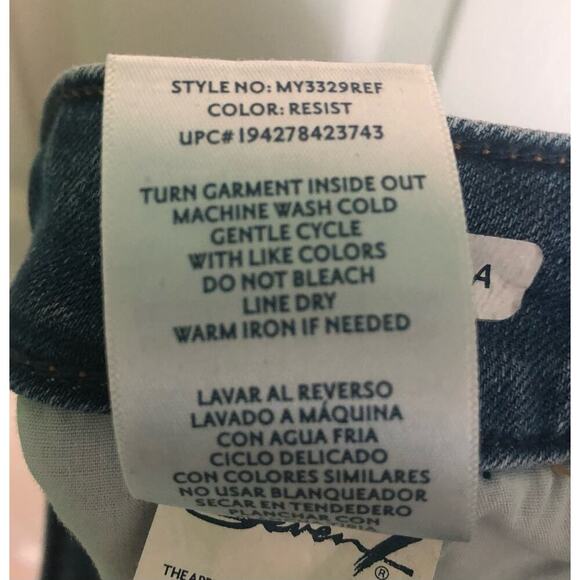 Seven7 Light Wash Sunset Bermuda Shorts Mid Rise Women's Jean Shorts - 8 - Picture 8 of 9